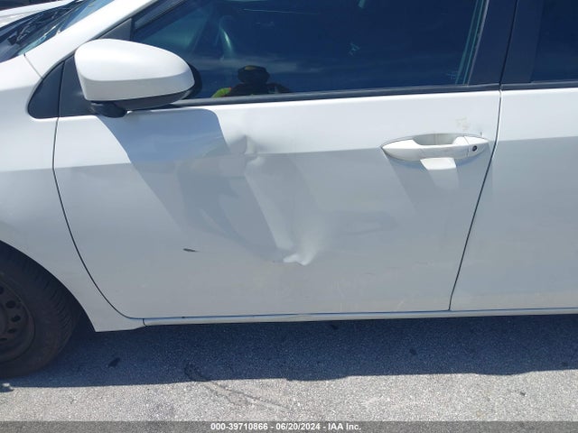 Toyota COROLLA LE 2019 5YFBURHE4KP907618 Image 18