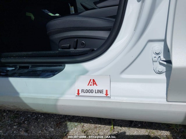 2024 TESLA MODEL 3 5YJ3E1EA0RF751037 Photo 5