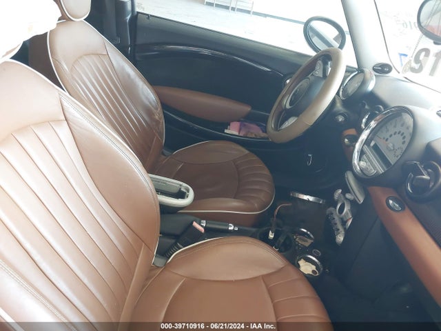 2010 MINI COOPER S WMWMF7C51ATZ70999 Photo 4