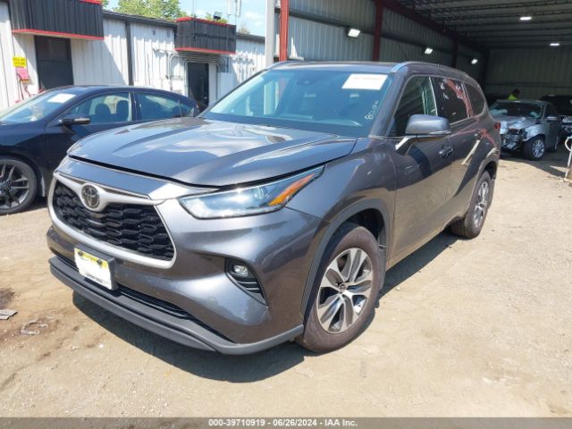5TDGZRBH6MS128452 Toyota Highlander Xle
