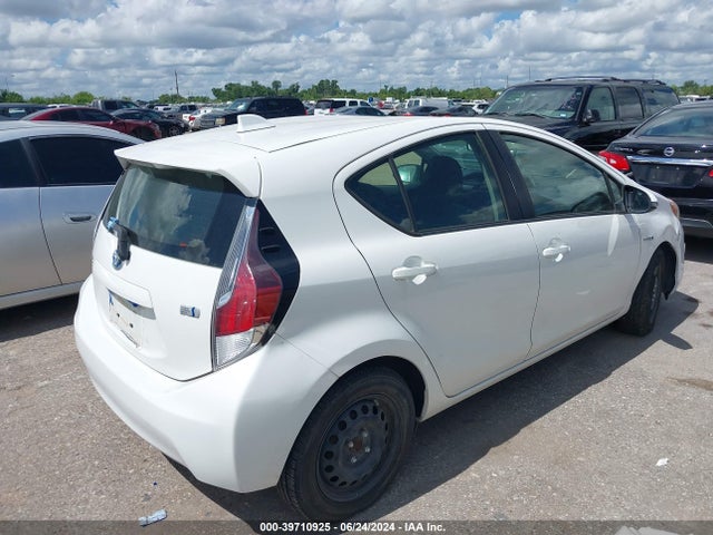 Toyota Prius C Two 2015 JTDKDTB30F1091036 Image 4