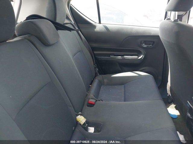 Toyota Prius C Two 2015 JTDKDTB30F1091036 Image 8