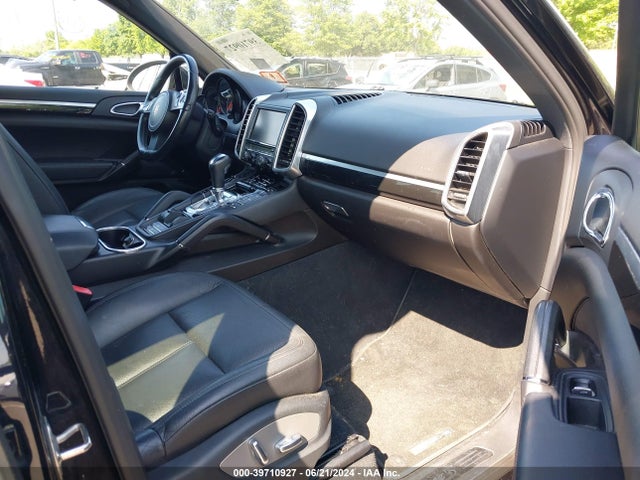 2011 PORSCHE CAYENNE WP1AB2A22BLA53258 Photo 4