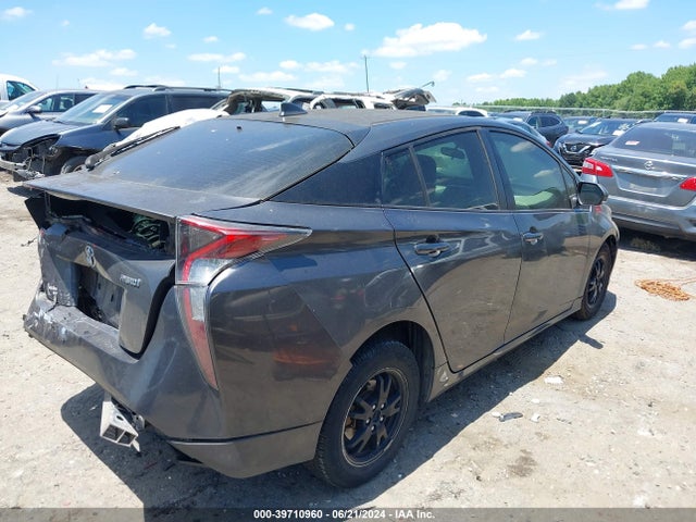 JTDKARFU5H3033414 Toyota Prius Three