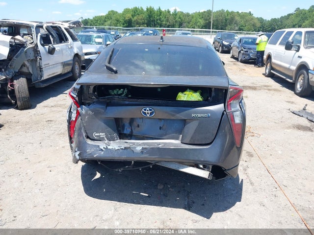 JTDKARFU5H3033414 Toyota Prius Three