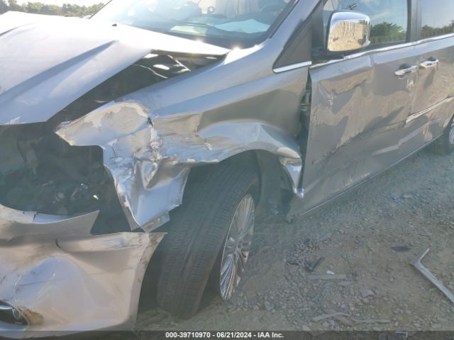 2C4RC1CG4FR578825 Chrysler Town & Country Touring-l