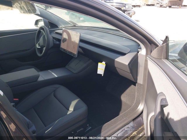 2024 TESLA MODEL 3 5YJ3E1EA2RF740847 Photo 4