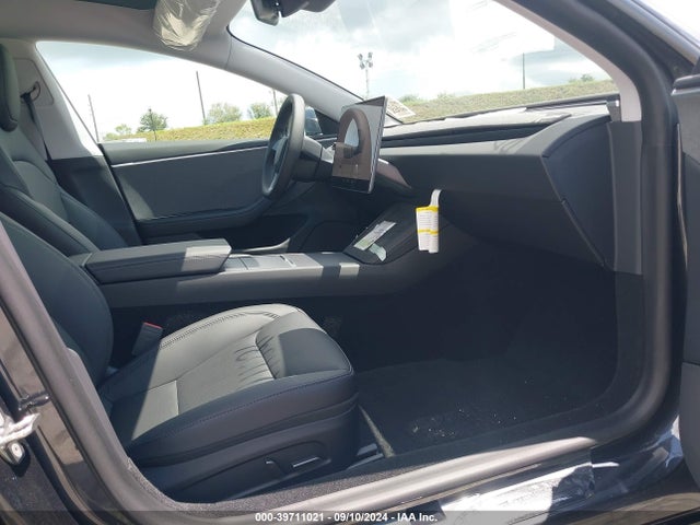 2024 TESLA MODEL 3 5YJ3E1EA2RF749385 Photo 4