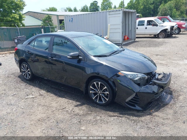 Toyota COROLLA SE 2018 2T1BURHE9JC016349 Image 1