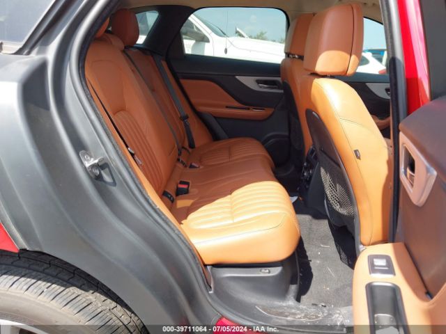 SADCN2GX1KA366712 Jaguar F-pace 30t Portfolio