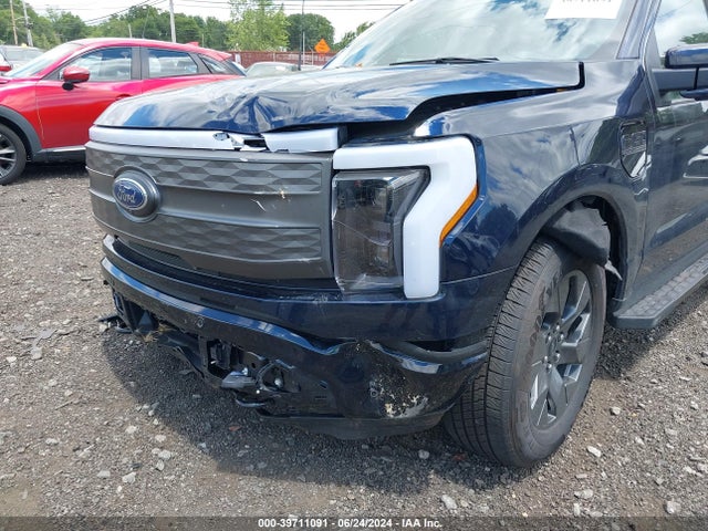 Ford F-150 Lightning Lariat 2023 1FT6W1EVXPWG42428 Image 6