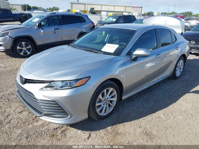 Toyota CAMRY LE 2023 4T1C11AK9PU821077 Image 2