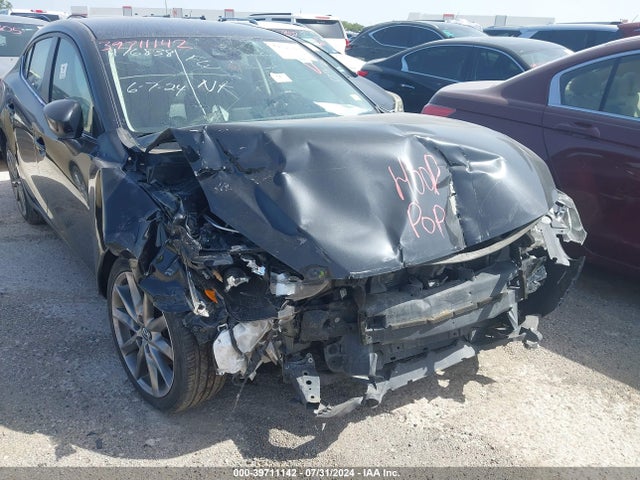 3MZBN1V39JM201877 Mazda Mazda3 Touring