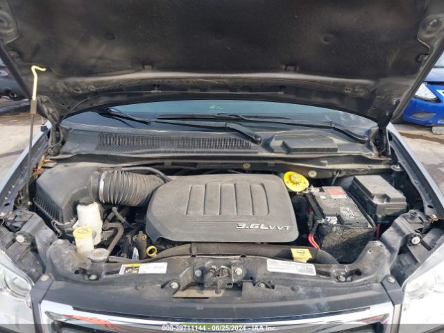 2C4RC1BG5GR300180 Chrysler Town & Country Touring