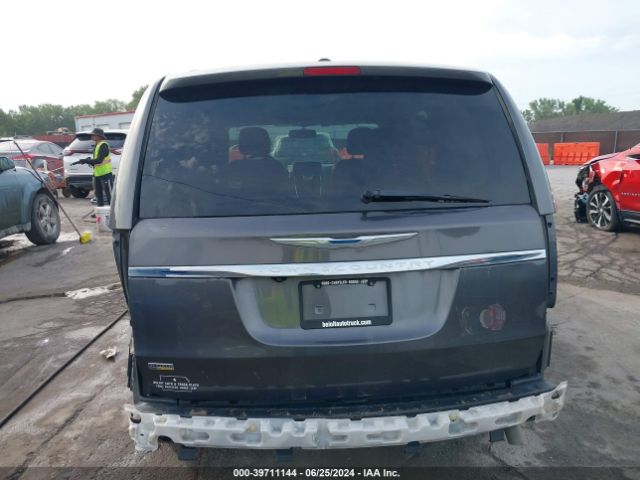 2C4RC1BG5GR300180 Chrysler Town & Country Touring