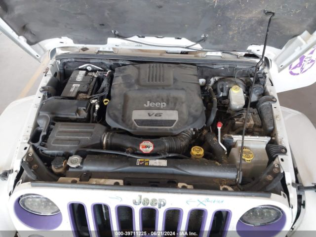 1C4BJWEG3GL163667 Jeep Wrangler Unlimited Sahara