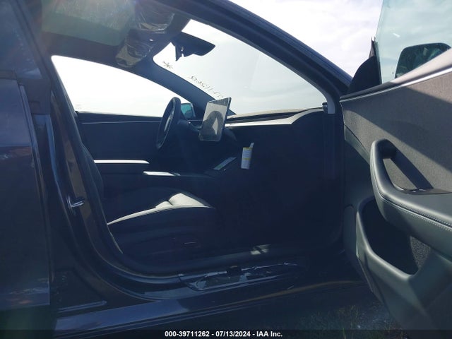 2024 TESLA MODEL 3 5YJ3E1EA5RF752507 Photo 4