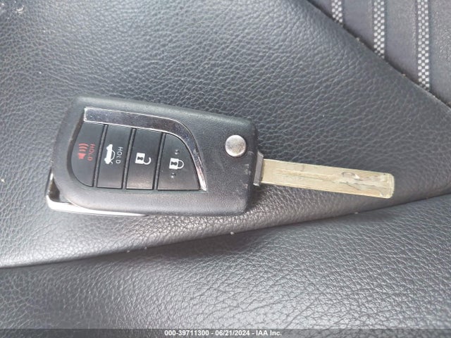 Toyota CAMRY SE 2018 4T1B11HK2JU101046 Image 11