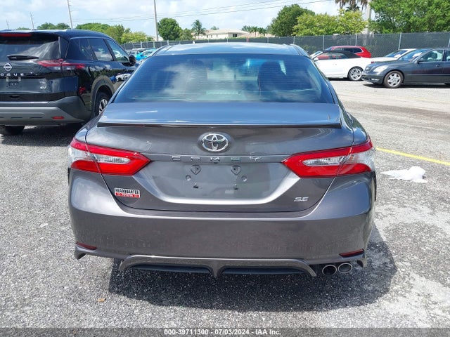Toyota CAMRY SE 2018 4T1B11HK2JU101046 Image 16