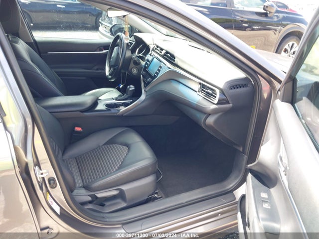 Toyota CAMRY SE 2018 4T1B11HK2JU101046 Image 5