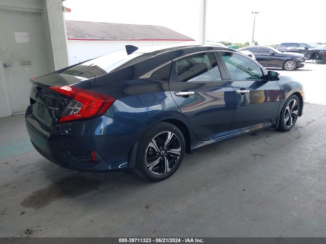 Honda Civic Touring 2017 19XFC1F98HE010484 Image 4
