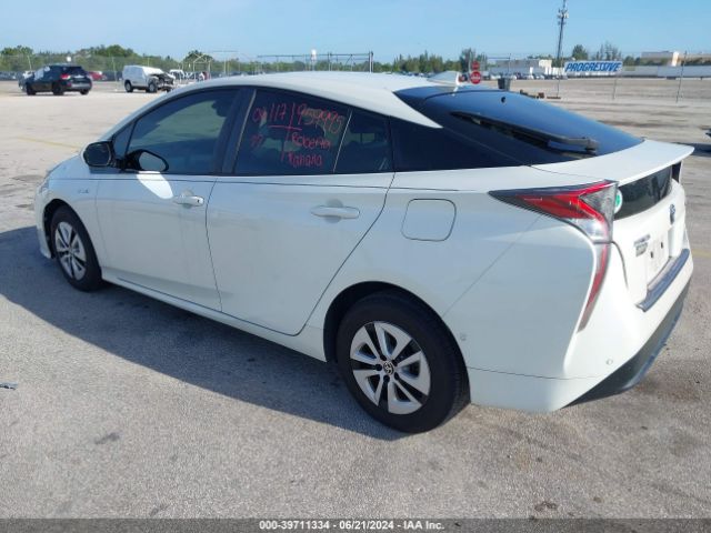 JTDKARFU7J3546380 Toyota Prius Four