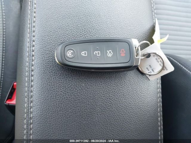1FMCU9GD2KUA97370 Ford ESCAPE SE