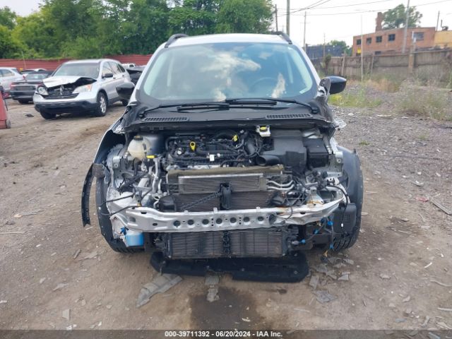 1FMCU9GD2KUA97370 Ford ESCAPE SE