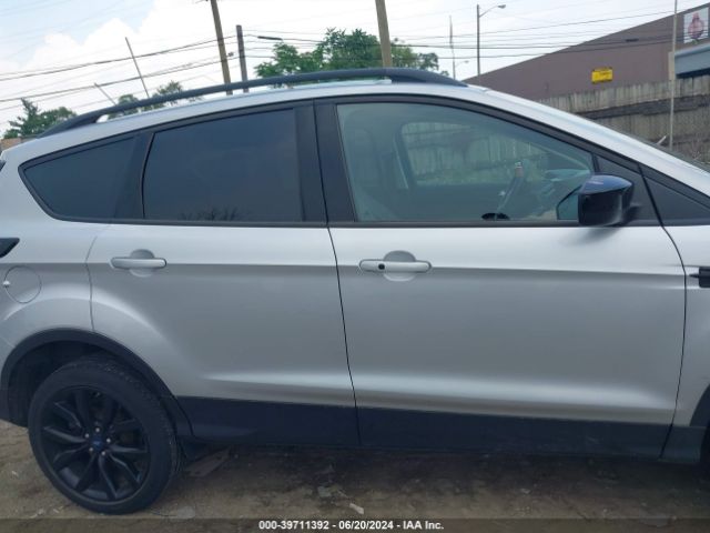 1FMCU9GD2KUA97370 Ford ESCAPE SE
