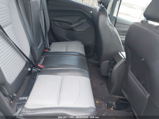 1FMCU9GD2KUA97370 Ford ESCAPE SE
