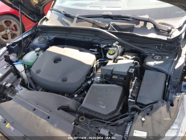 YV4162UM8N2790586 Volvo Xc40 T5 R-design