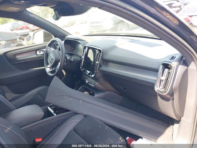 YV4162UM8N2790586 Volvo Xc40 T5 R-design