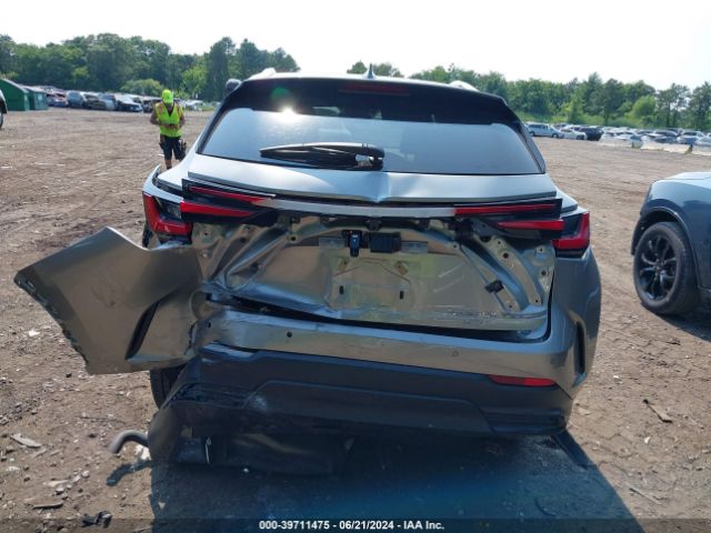 2T2GKCEZ0PC010198 Lexus Nx 350h Premium