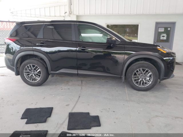 5N1BT3AA8PC935635 Nissan Rogue S Fwd