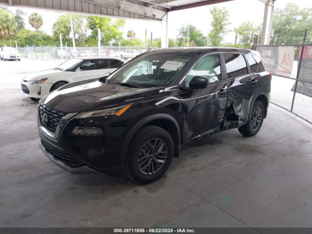 5N1BT3AA8PC935635 Nissan Rogue S Fwd