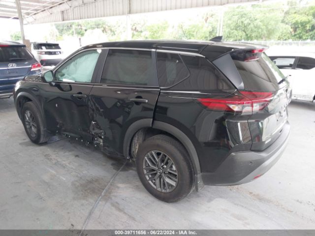 5N1BT3AA8PC935635 Nissan Rogue S Fwd
