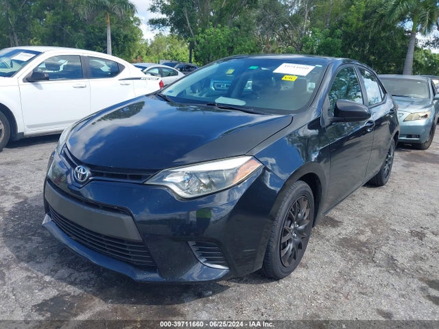 Toyota COROLLA LE 2015 5YFBURHE9FP303603 Image 2