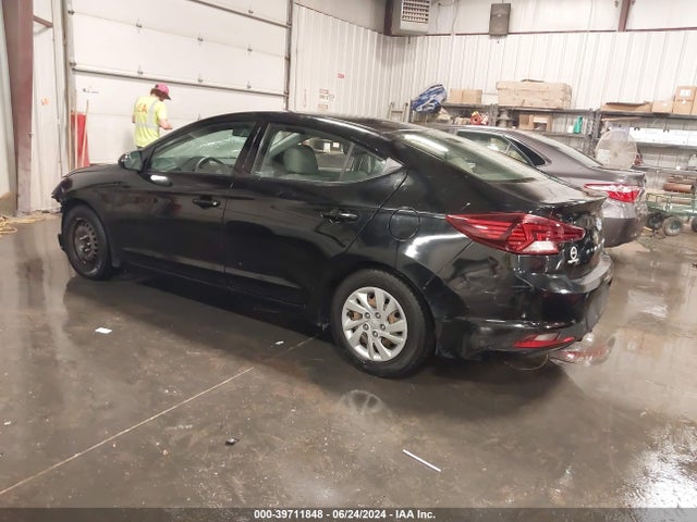 Hyundai ELANTRA SE 2019 KMHD74LF2KU867668 Image 3