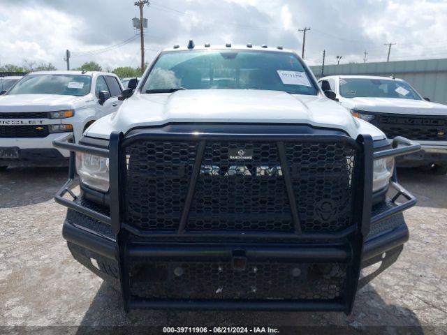 3C6UR5HJXNG273085 RAM 2500 Tradesman  4x4 8' Box