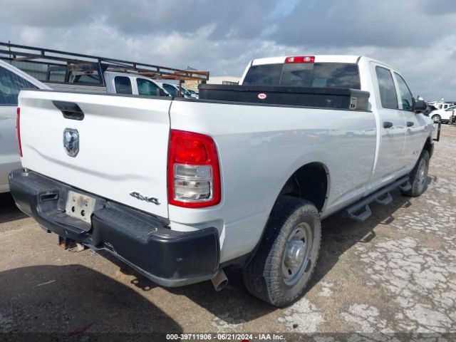 3C6UR5HJXNG273085 RAM 2500 Tradesman  4x4 8' Box