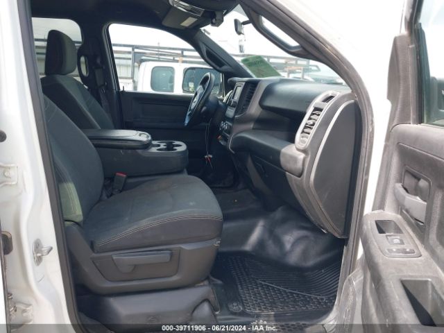 3C6UR5HJXNG273085 RAM 2500 Tradesman  4x4 8' Box