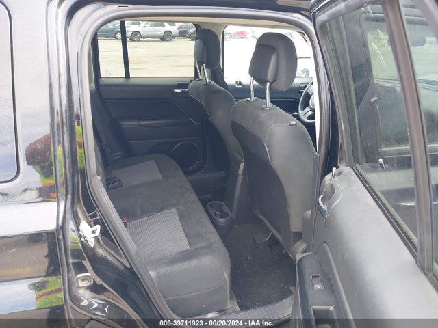 1C4NJPBA2FD427991 Jeep Patriot Altitude Edition