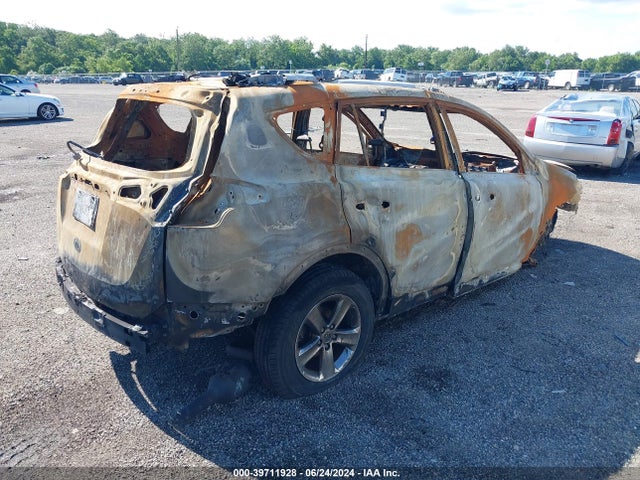 Toyota Rav4 Xle 2015 JTMRFREV5FD125625 Image 4