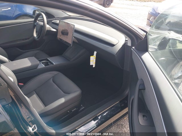 2024 TESLA MODEL 3 5YJ3E1EA7RF749379 Photo 4