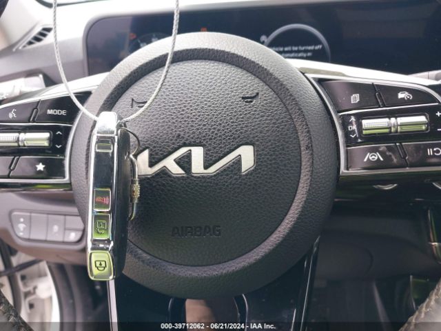 KNDEU2AA4R7476544 KIA SELTOS S