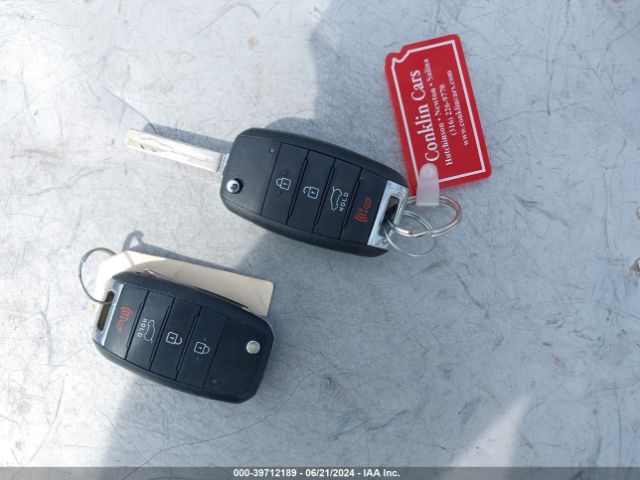 KNDJP3A50K7694498 KIA SOUL +