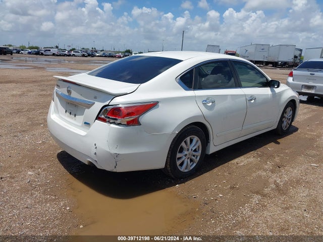 Nissan Altima 2.5 S 2014 1N4AL3AP7EC274039 Image 4