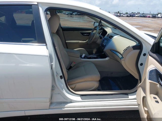 Nissan Altima 2.5 S 2014 1N4AL3AP7EC274039 Image 5