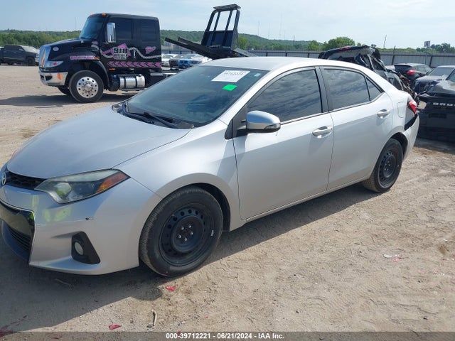 Toyota Corolla S 2015 5YFBURHE5FP241228 Image 2