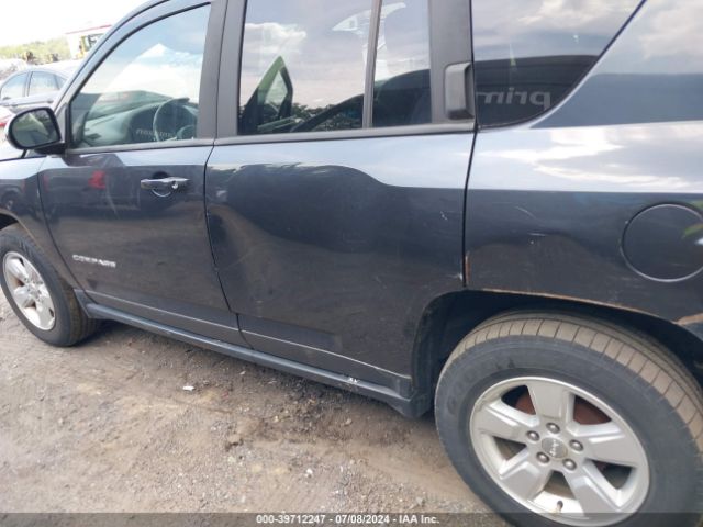 1C4NJCEB2GD543206 Jeep Compass Latitude